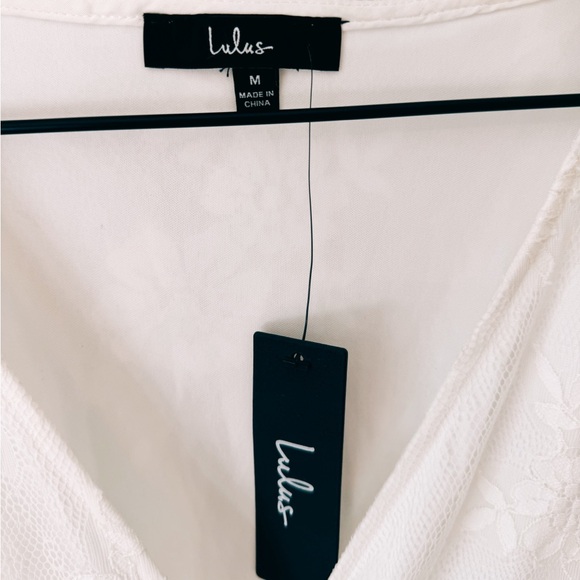 Lulu’s lace dress with sleeves - Picture 4 of 4